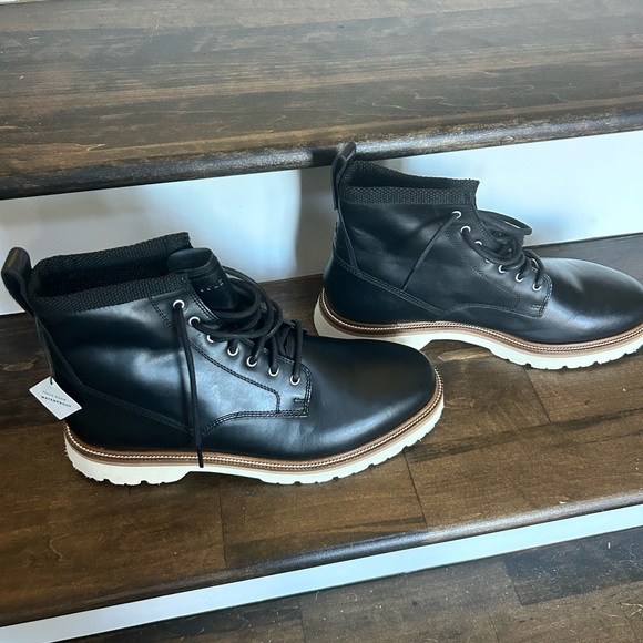 Mens Cole Haan waterproof boots new without  box - Picture 7 of 9